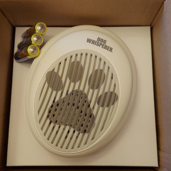 Dog Whisperer essential oil diffuser for pets - Picture 2 of 5